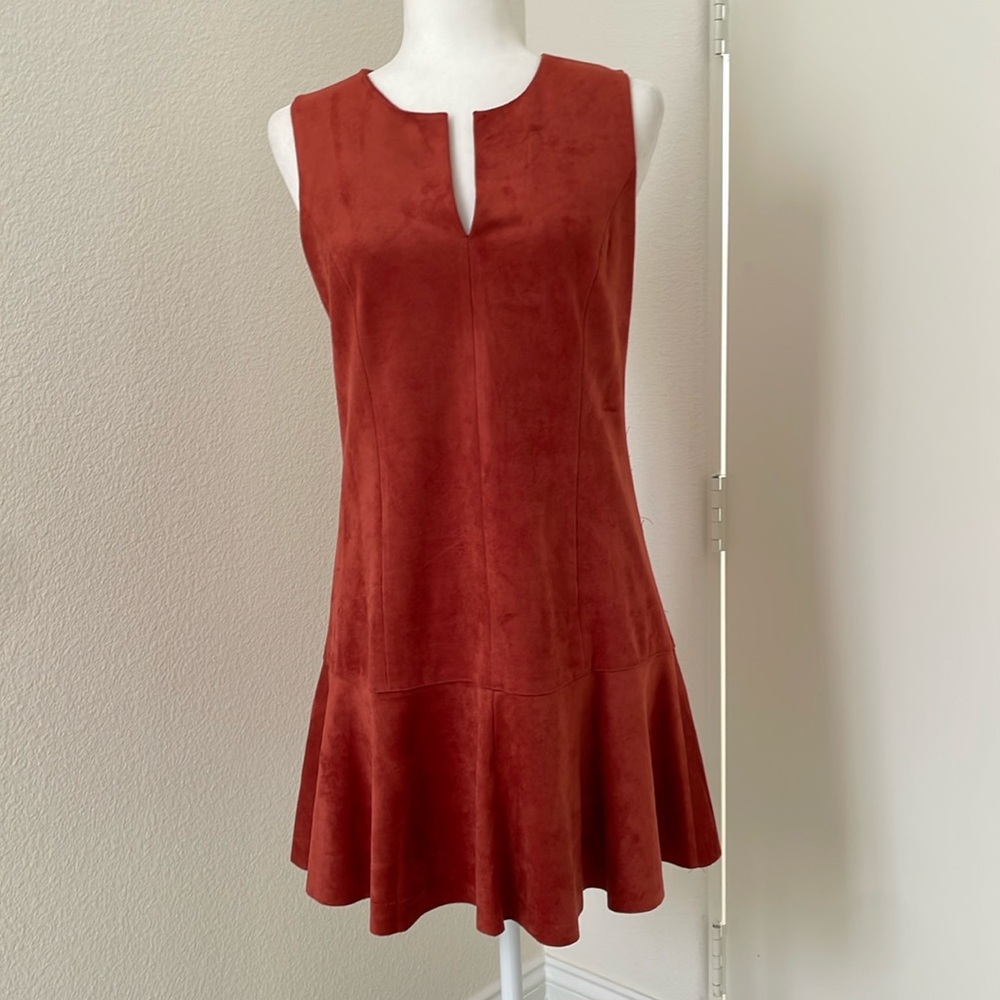 BCBG Maxazria “Adelene” Faux Suede Dress in Rust Size XS.